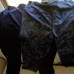 SOLD   Yoga capri pants